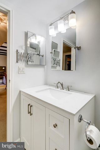 333 VALLEYBROOK DR, Lancaster, PA 17601