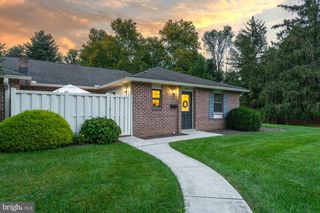 333 VALLEYBROOK DR, Lancaster, PA 17601