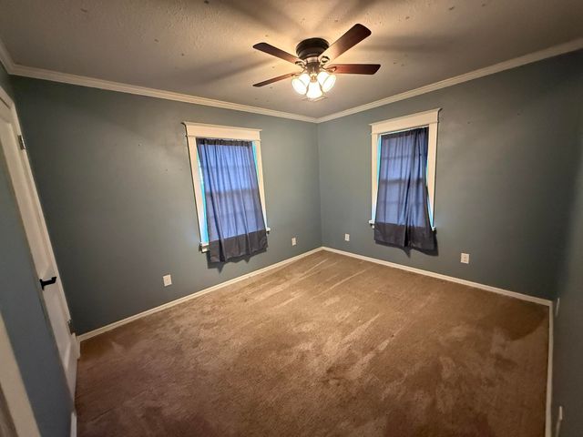 308 S 4th Avenue NW, Miami, OK 74354