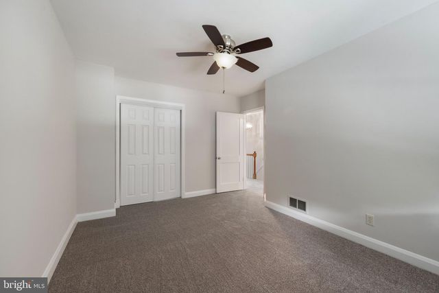 238 MEDWICK GARTH E, Catonsville, MD 21228