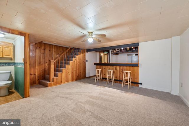 238 MEDWICK GARTH E, Catonsville, MD 21228