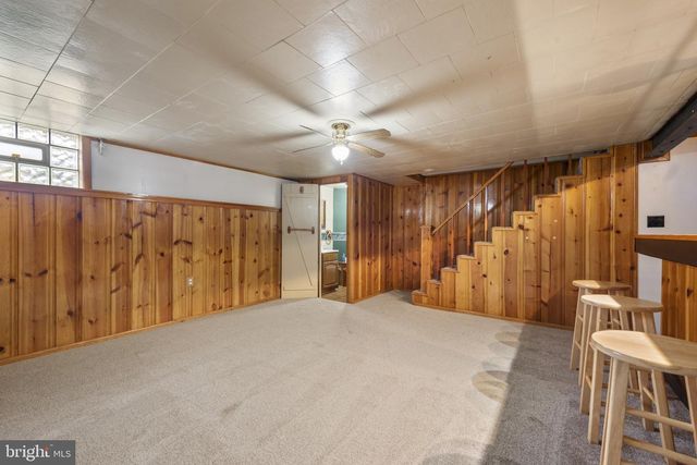 238 MEDWICK GARTH E, Catonsville, MD 21228