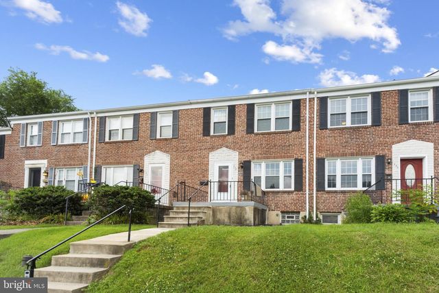 238 MEDWICK GARTH E, Catonsville, MD 21228