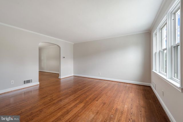 238 MEDWICK GARTH E, Catonsville, MD 21228