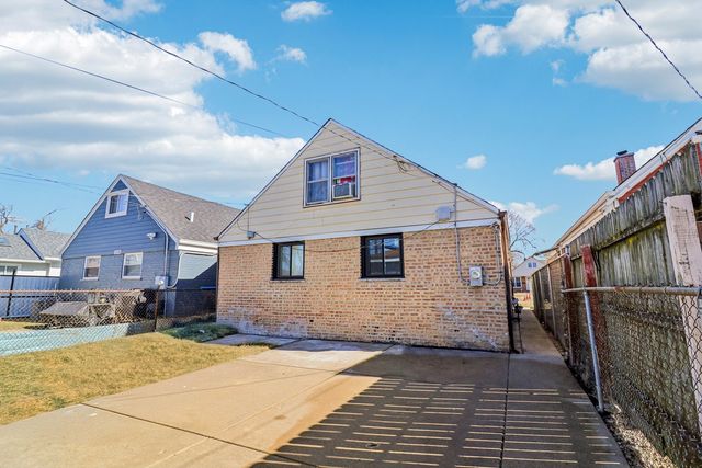 1532 N 39th Avenue, Stone Park, IL 60165