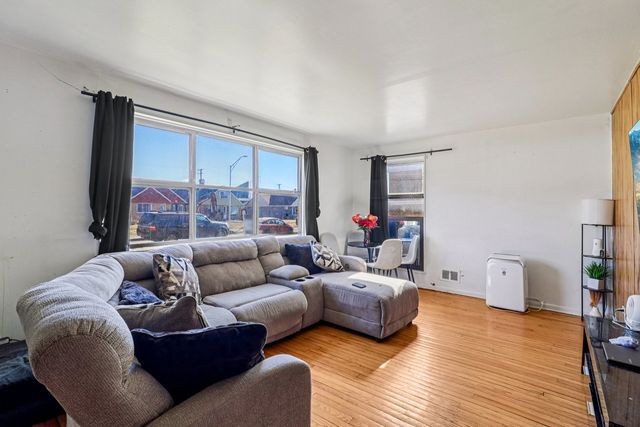 1532 N 39th Avenue, Stone Park, IL 60165