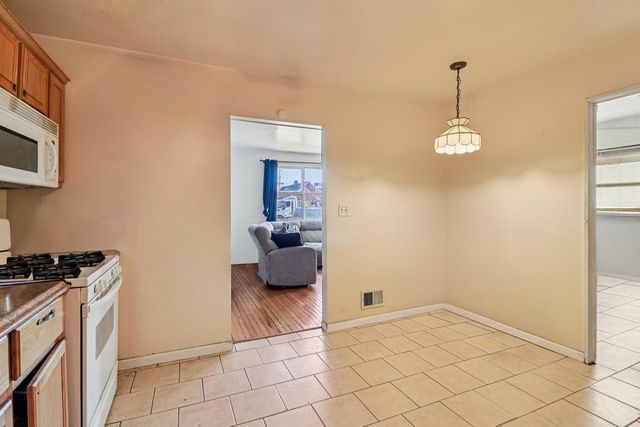 1532 N 39th Avenue, Stone Park, IL 60165