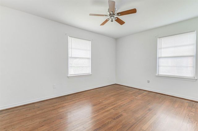 230 Bizerte Street, Houston, TX 77022
