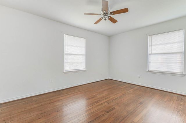 230 Bizerte Street, Houston, TX 77022