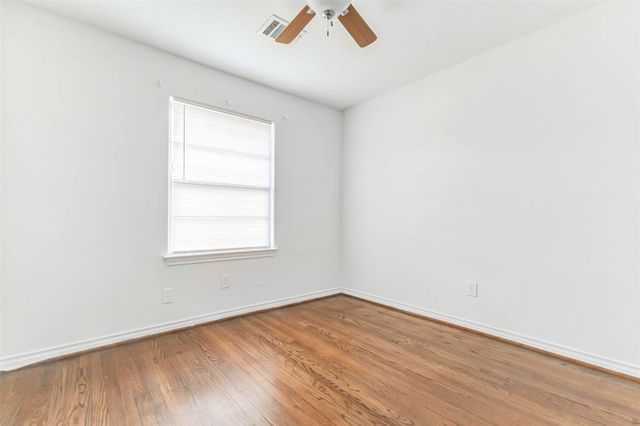 230 Bizerte Street, Houston, TX 77022
