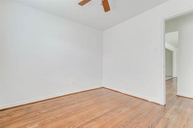 230 Bizerte Street, Houston, TX 77022