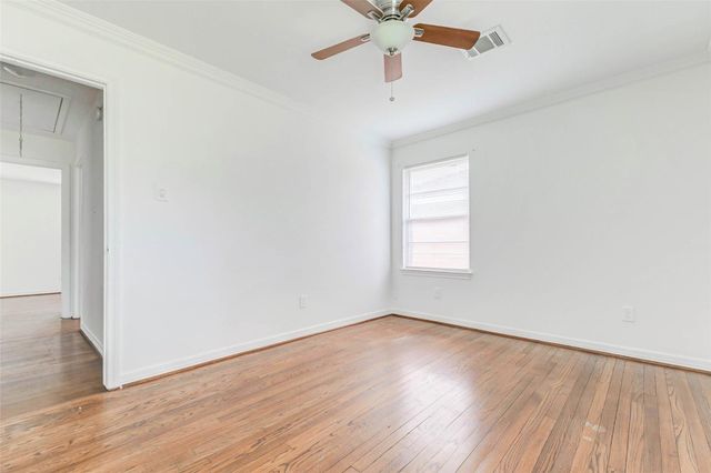 230 Bizerte Street, Houston, TX 77022