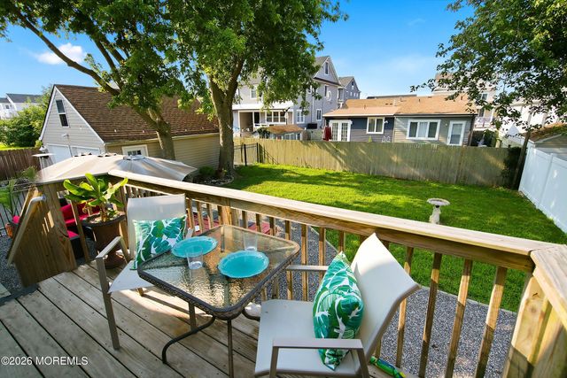 48 Bay Shore Drive, Toms River, NJ 08753