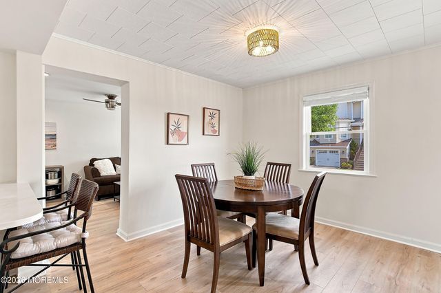 48 Bay Shore Drive, Toms River, NJ 08753