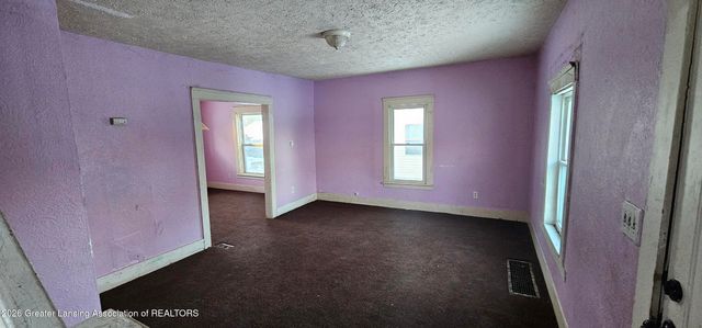 1441 Knollwood Avenue, Lansing, MI 48906