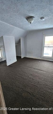 1441 Knollwood Avenue, Lansing, MI 48906