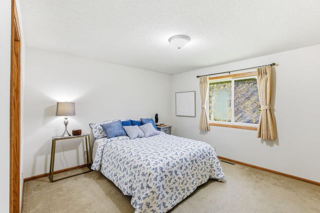 3520 Dakota Avenue, Woodbury, MN 55125