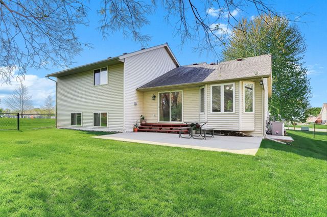 3520 Dakota Avenue, Woodbury, MN 55125