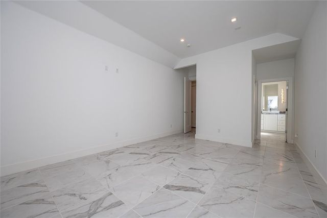 15400 Kestral Park Court, Edmond, OK 73013