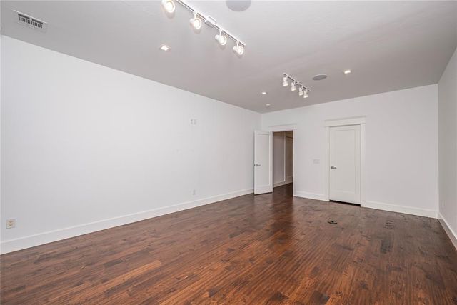 15400 Kestral Park Court, Edmond, OK 73013