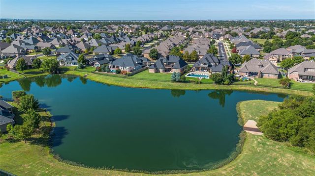 15400 Kestral Park Court, Edmond, OK 73013