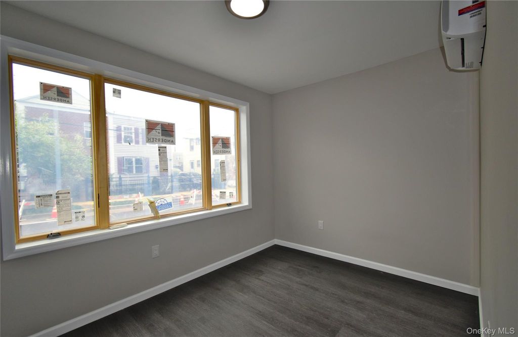 108-46 153rd Street 1FL, Jamaica, NY 11433