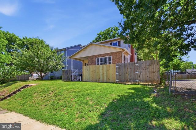 3704 42ND AVE, Brentwood, MD 20722