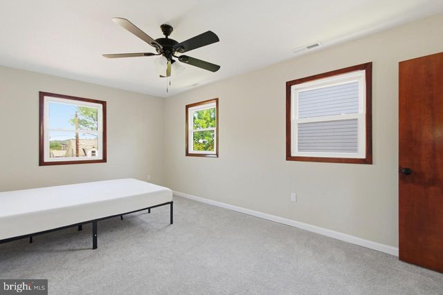3704 42ND AVE, Brentwood, MD 20722