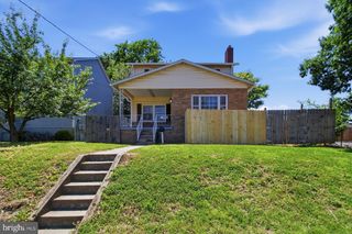 3704 42ND AVE, Brentwood, MD 20722