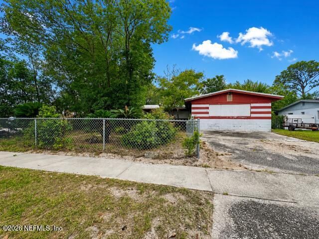 5746 TEMPEST Street, Jacksonville, FL 32244