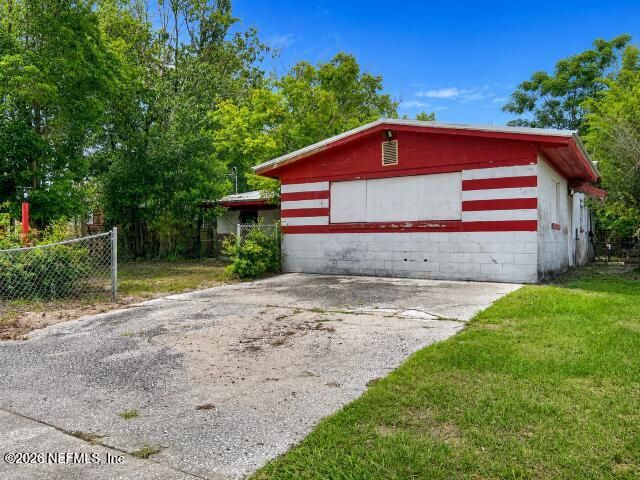 5746 TEMPEST Street, Jacksonville, FL 32244
