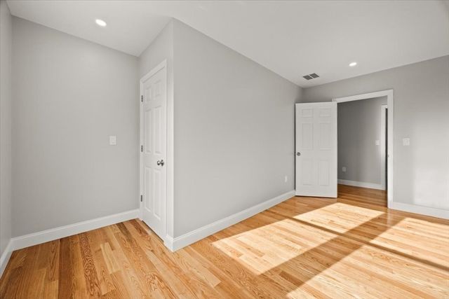 34 Oakland St, Brockton, MA 02302