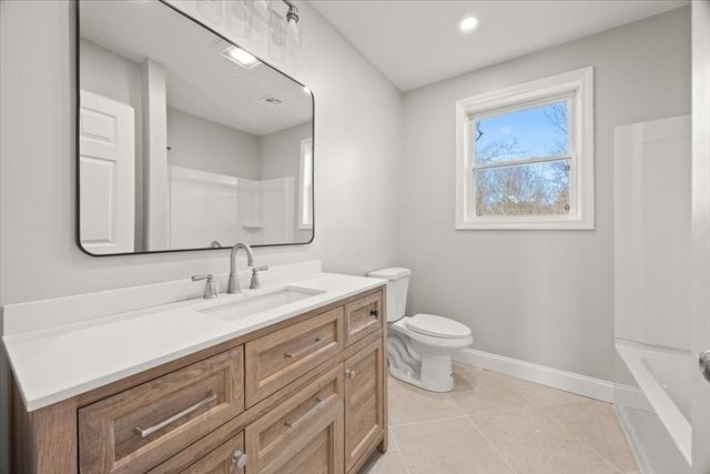 34 Oakland St, Brockton, MA 02302