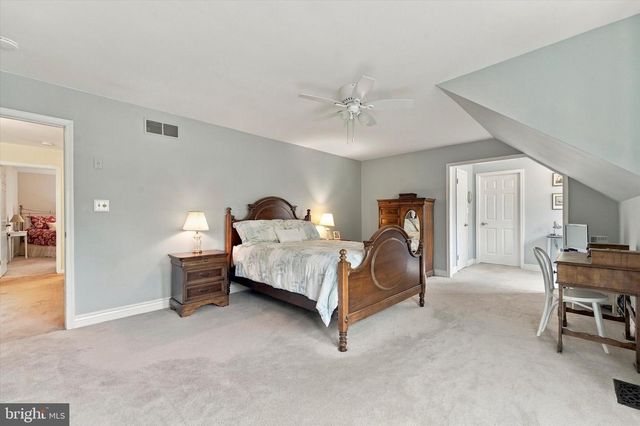 3 BRYNWOOD LN, Newtown, PA 18940