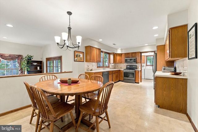 3 BRYNWOOD LN, Newtown, PA 18940