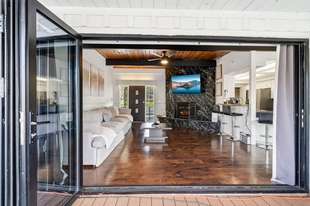 2400 Rogue River Highway, Gold Hill, OR 97525