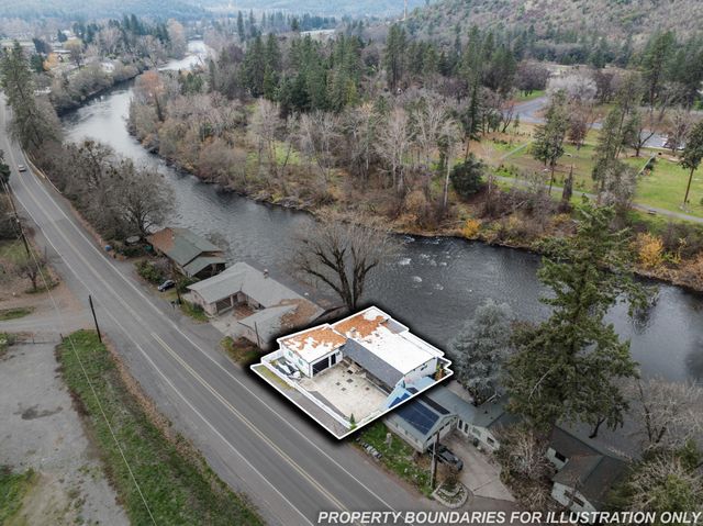 2400 Rogue River Highway, Gold Hill, OR 97525