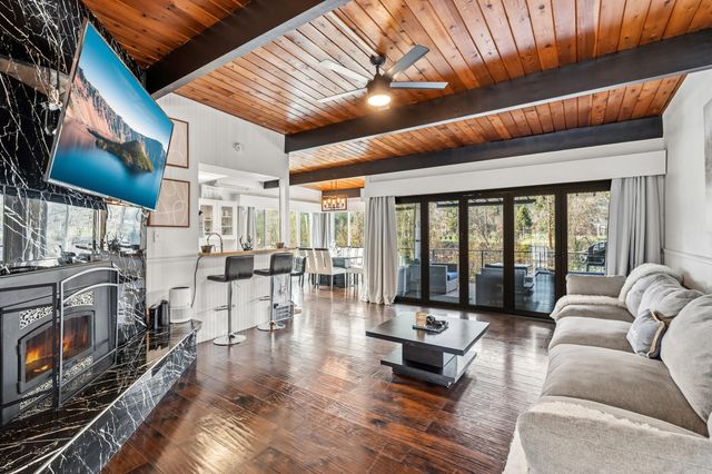 2400 Rogue River Highway, Gold Hill, OR 97525