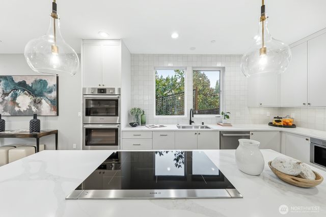 11217 NE 95th Street, Kirkland, WA 98033