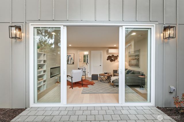 11217 NE 95th Street, Kirkland, WA 98033