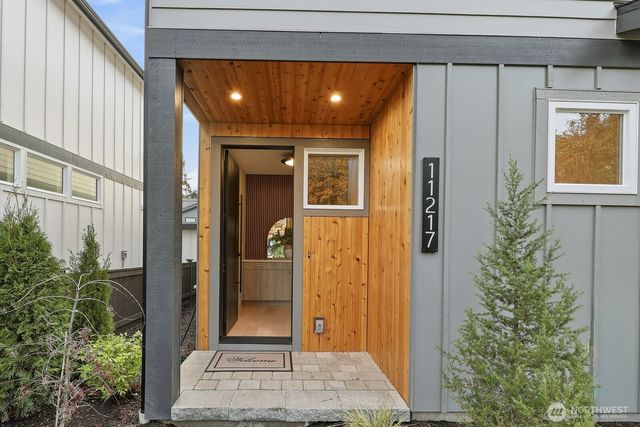 11217 NE 95th Street, Kirkland, WA 98033