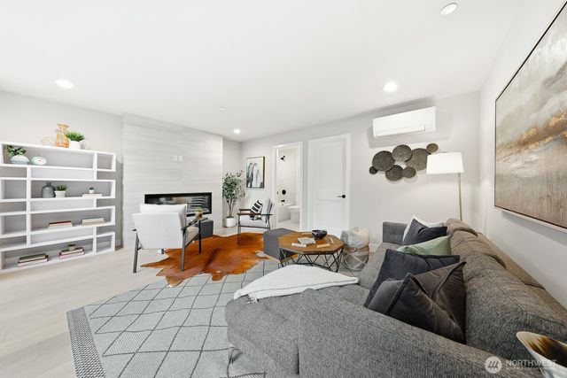 11217 NE 95th Street, Kirkland, WA 98033