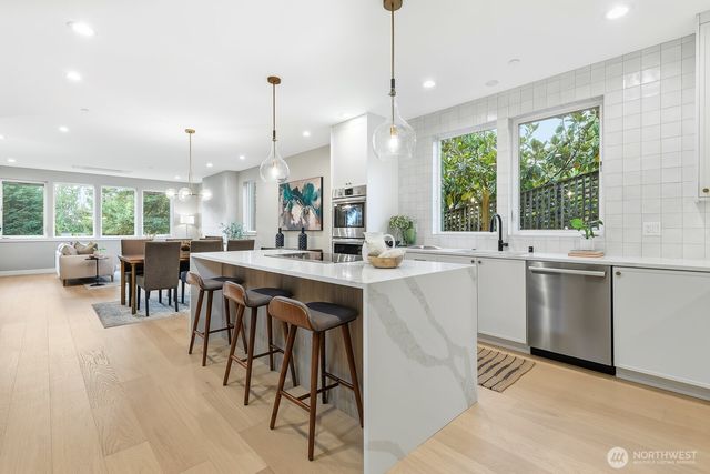 11217 NE 95th Street, Kirkland, WA 98033