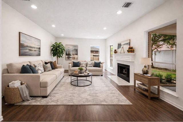 4623 Summer Lakes, Sugar Land, TX 77479