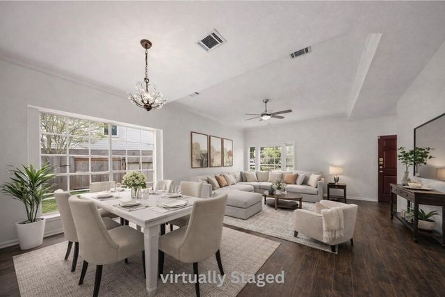 4623 Summer Lakes, Sugar Land, TX 77479