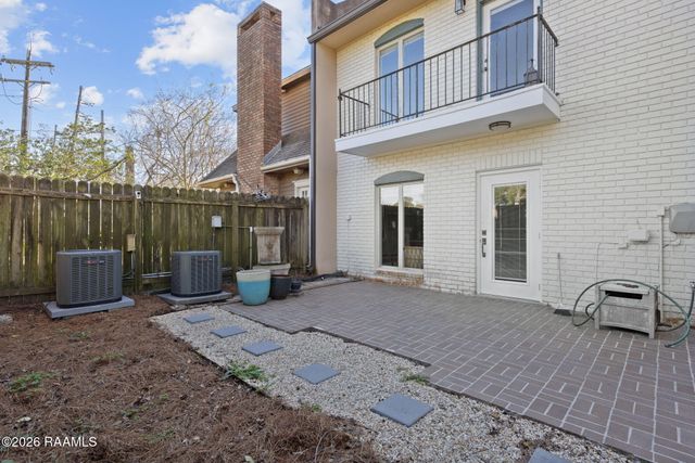 557 Esplanade Drive, Lafayette, LA 70508