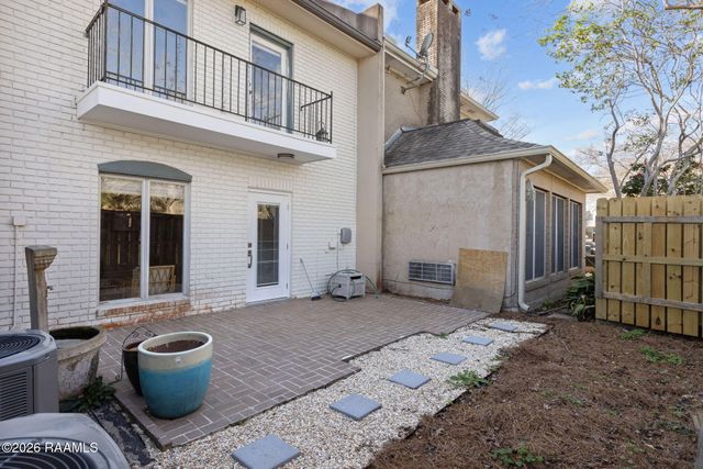 557 Esplanade Drive, Lafayette, LA 70508