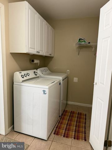 9552 GRANDE OAKS CT, Vienna, VA 22181