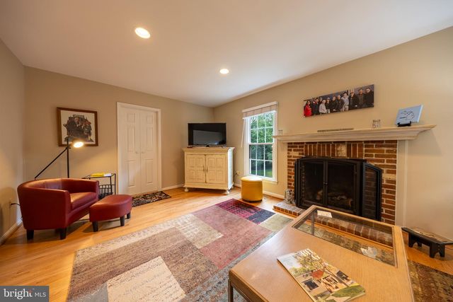 9552 GRANDE OAKS CT, Vienna, VA 22181