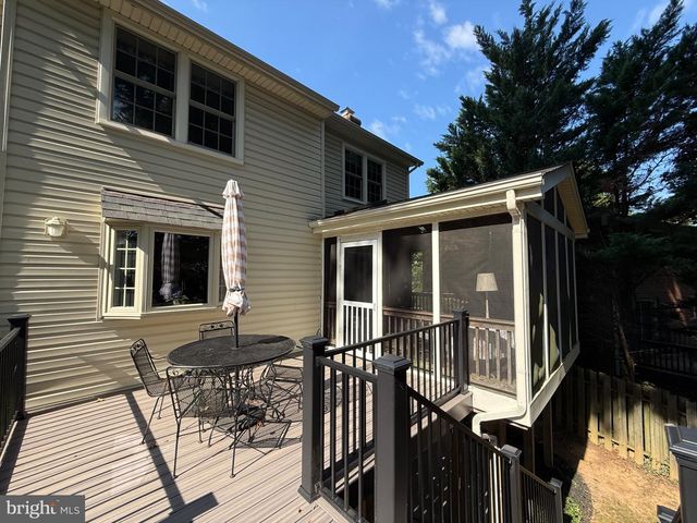 9552 GRANDE OAKS CT, Vienna, VA 22181
